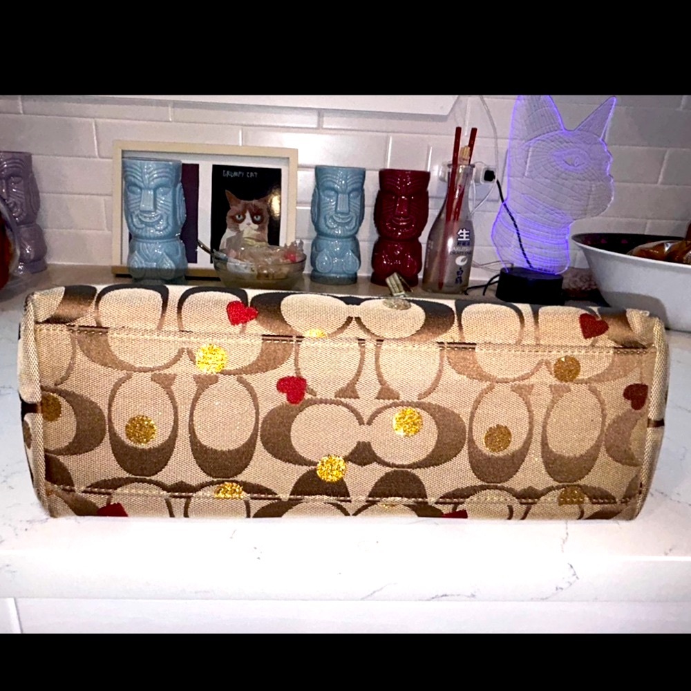 Coach Signature Laura “Secret Admirer” Gold & Brown Lrg Tote Bag w/ Charm & Tag - Picture 5 of 10